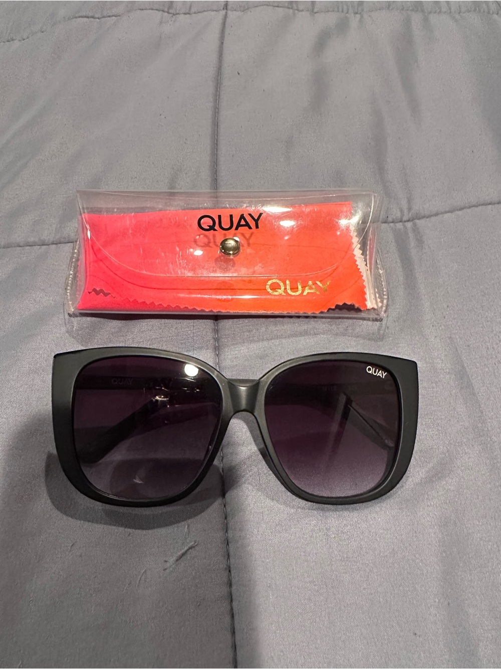 Quay Australia Matte Black Oversized Cat Eye Sunglasses with Gradient Lenses